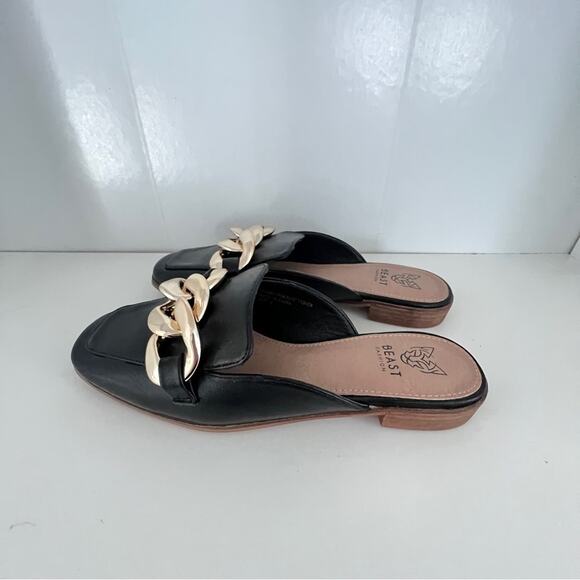 Sheena Flat Mule Loafer with Chain Detail Women’s Size 8 Black/Gold Very Comfy - Picture 6 of 9